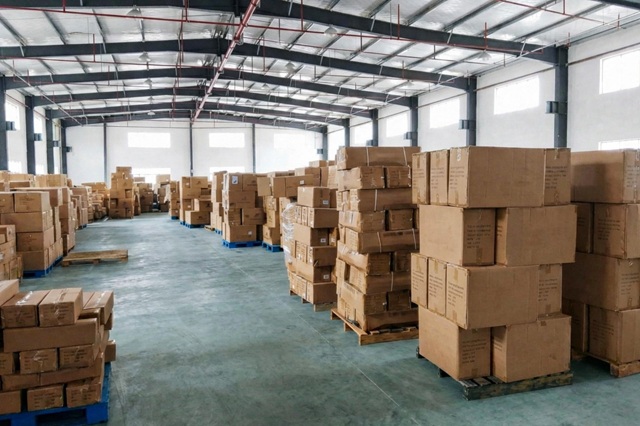 Structured packing and shipment area ensuring safe logistics for OEM orders.