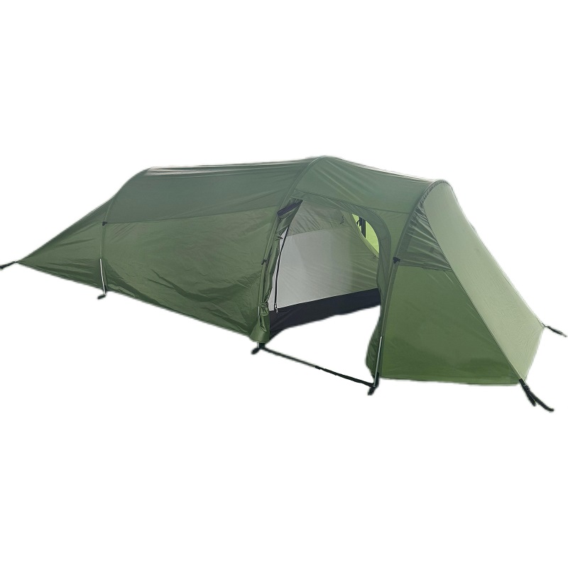 Double-layer tunnel backpacking tent with open entrance and inner tent